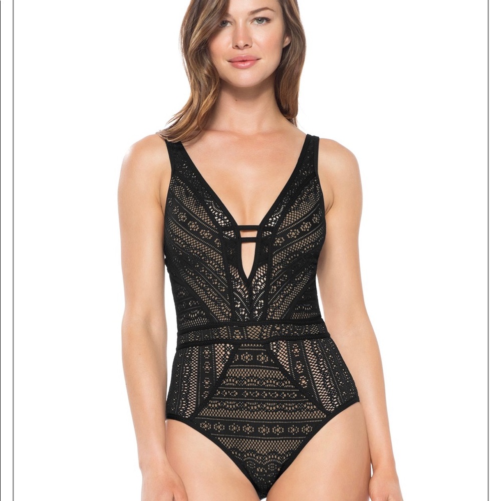 Keyhole Plunge One Piece Swimsuit